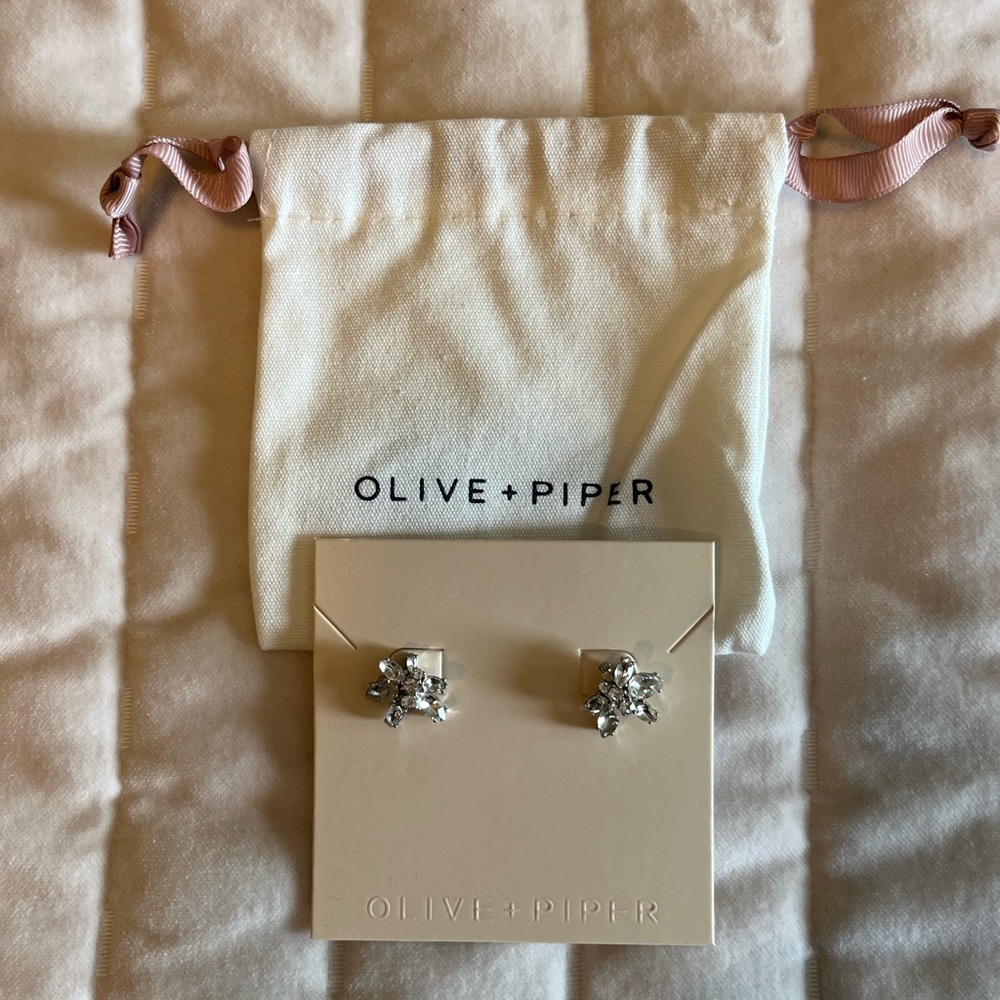 Olive + Piper Liberty Cluster Stud Earrings